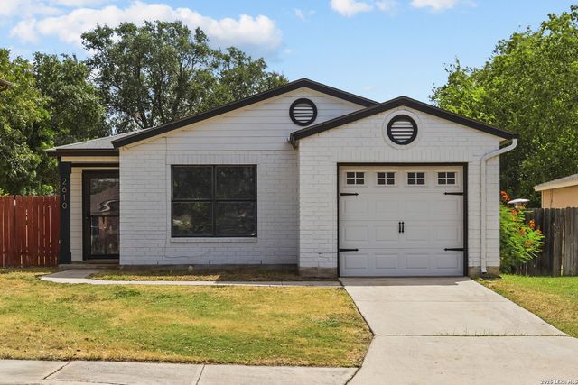2610 BUFFALO PASS DR, San Antonio, TX 78245