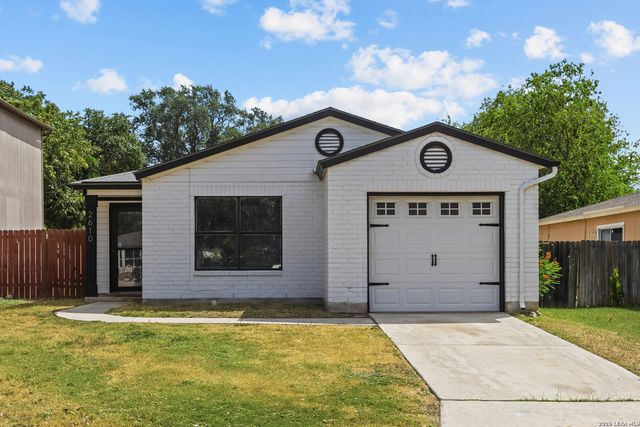 2610 BUFFALO PASS DR, San Antonio, TX 78245