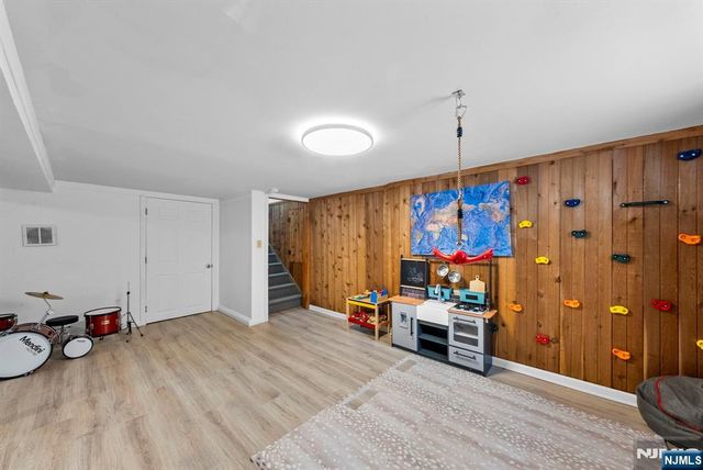 127 Hillside Avenue, Cresskill, NJ 07626