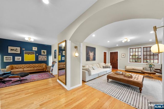 127 Hillside Avenue, Cresskill, NJ 07626