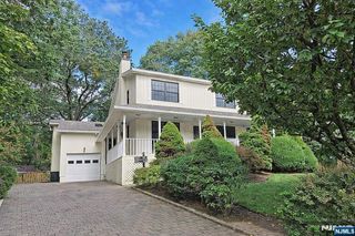 127 Hillside Avenue, Cresskill, NJ 07626
