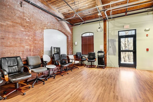 61 Cedar Avenue 6, East Greenwich, RI 02818