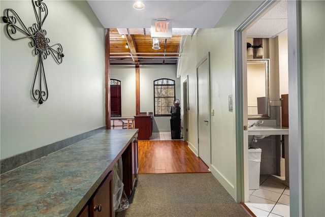 61 Cedar Avenue 6, East Greenwich, RI 02818