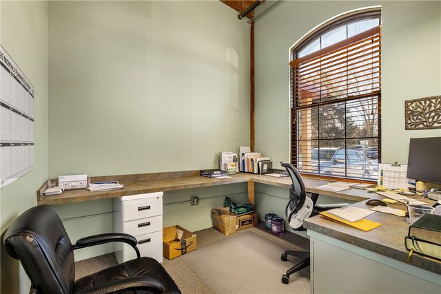 61 Cedar Avenue 6, East Greenwich, RI 02818