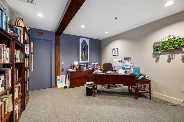 61 Cedar Avenue 6, East Greenwich, RI 02818