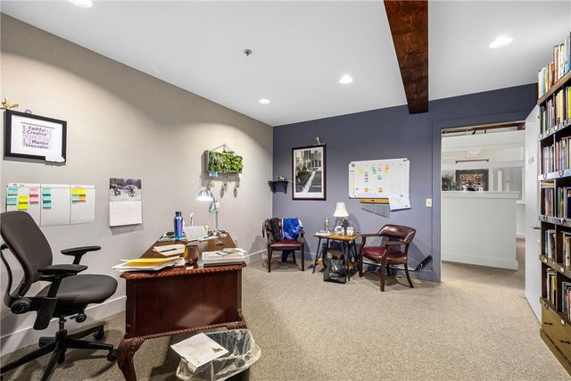 61 Cedar Avenue 6, East Greenwich, RI 02818