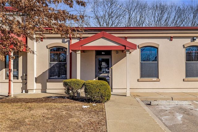 61 Cedar Avenue 6, East Greenwich, RI 02818