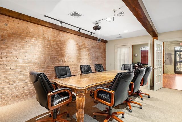 61 Cedar Avenue 6, East Greenwich, RI 02818