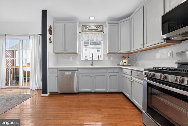 9819 CHESHIRE RIDGE CIR, Manassas, VA 20110