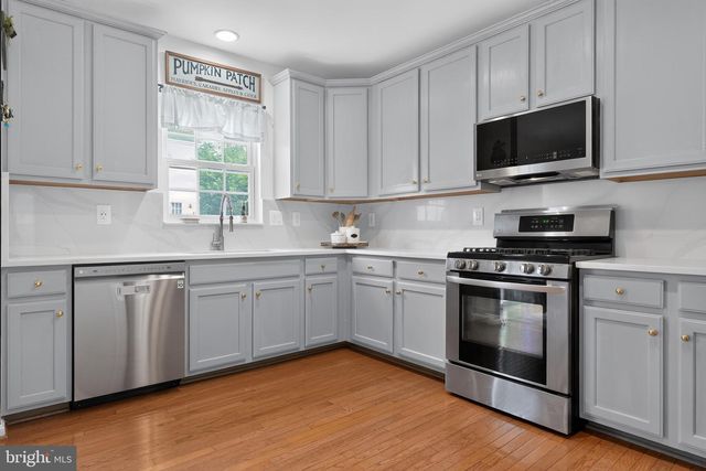 9819 CHESHIRE RIDGE CIR, Manassas, VA 20110