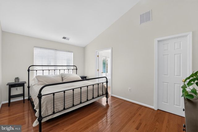 9819 CHESHIRE RIDGE CIR, Manassas, VA 20110