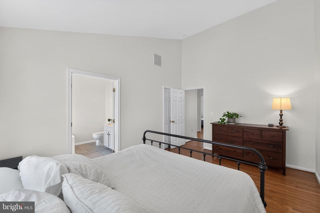9819 CHESHIRE RIDGE CIR, Manassas, VA 20110