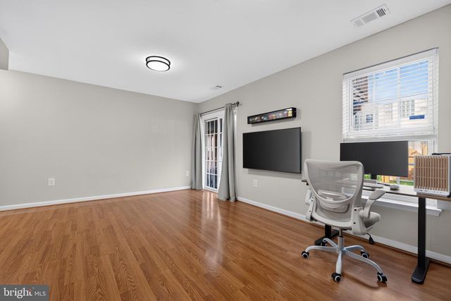 9819 CHESHIRE RIDGE CIR, Manassas, VA 20110