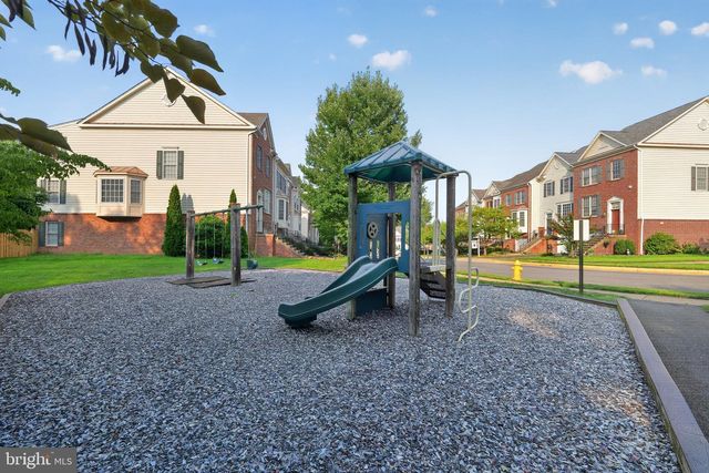 9819 CHESHIRE RIDGE CIR, Manassas, VA 20110