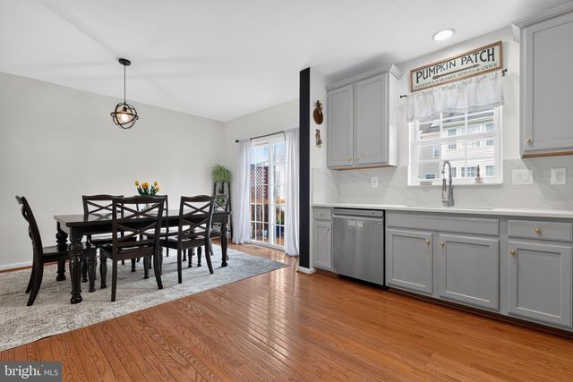 9819 CHESHIRE RIDGE CIR, Manassas, VA 20110