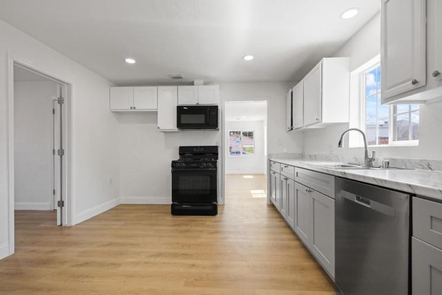 1257 Sunnyside Avenue, Stockton, CA 95205