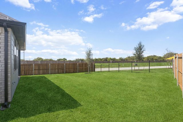 808 Knox River Drive, Princeton, TX 75071