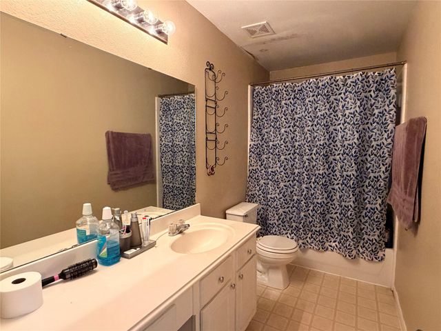 454 Remington Ridge Drive, Houston, TX 77073