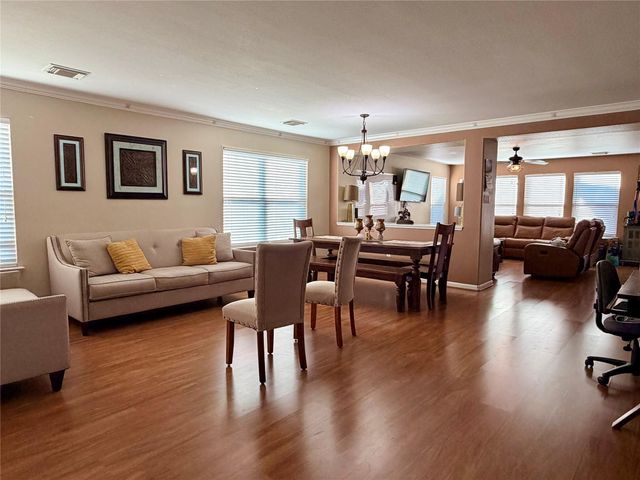 454 Remington Ridge Drive, Houston, TX 77073