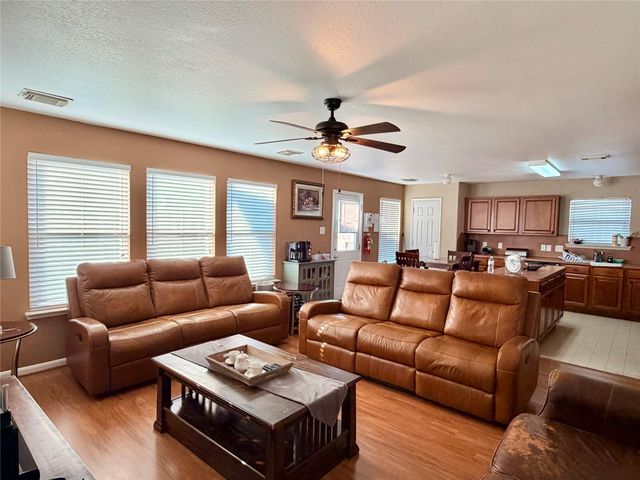 454 Remington Ridge Drive, Houston, TX 77073