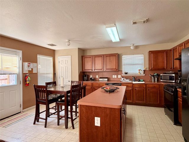 454 Remington Ridge Drive, Houston, TX 77073
