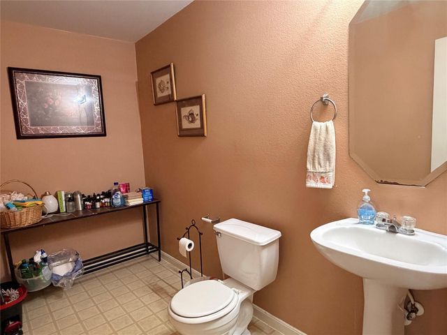 454 Remington Ridge Drive, Houston, TX 77073