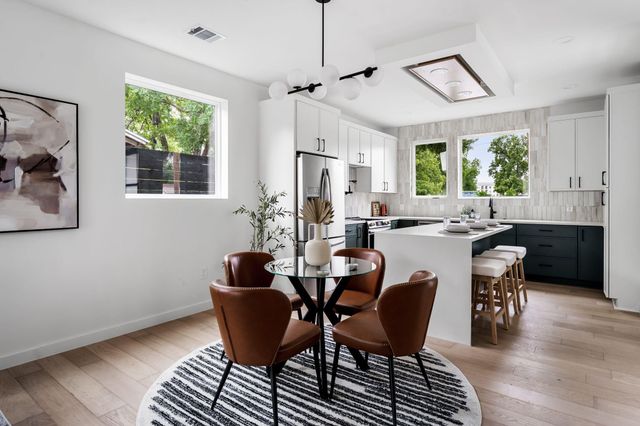3204 Lyons RD 1, Austin, TX 78702