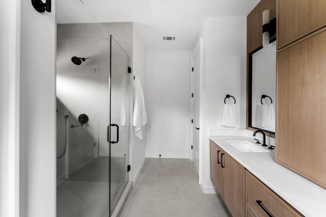 3204 Lyons RD 1, Austin, TX 78702