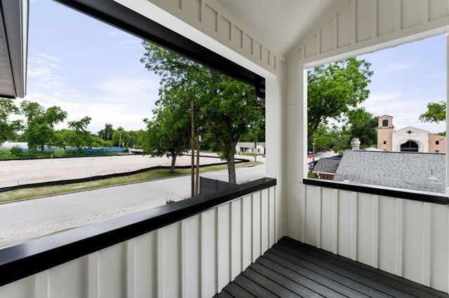 3204 Lyons RD 1, Austin, TX 78702