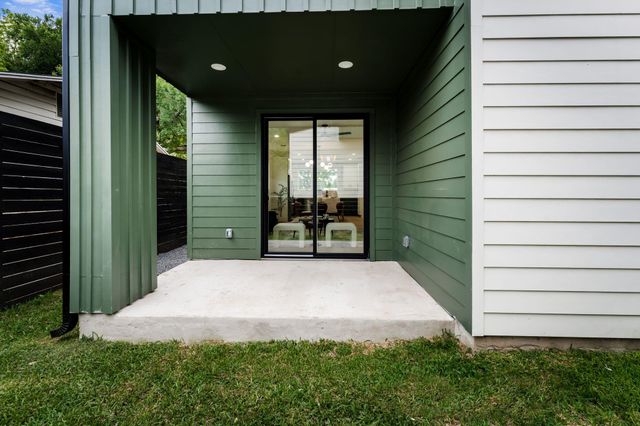 3204 Lyons RD 1, Austin, TX 78702