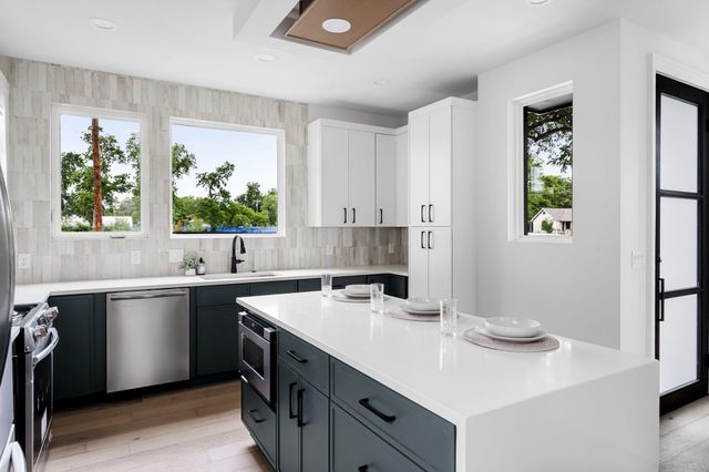 3204 Lyons RD 1, Austin, TX 78702