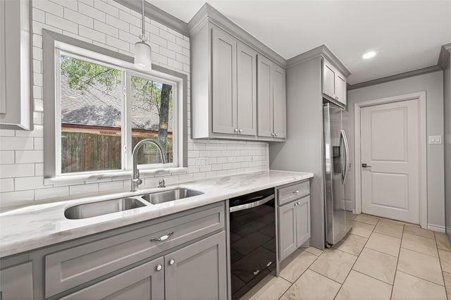 26706 N Carrol Lane, Magnolia, TX 77355