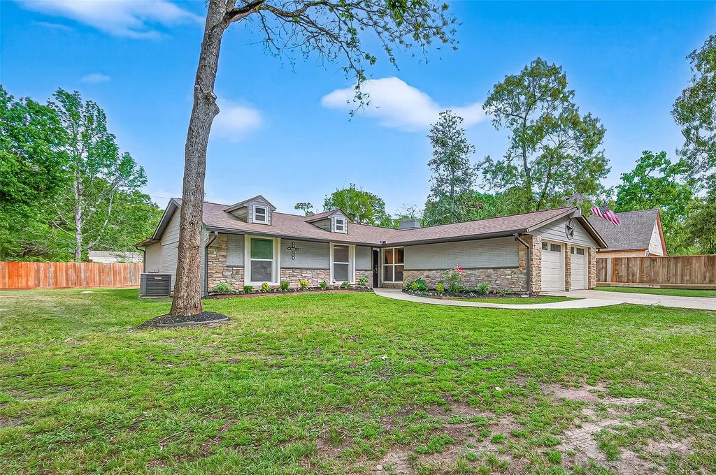 26706 N Carrol Lane, Magnolia, TX 77355