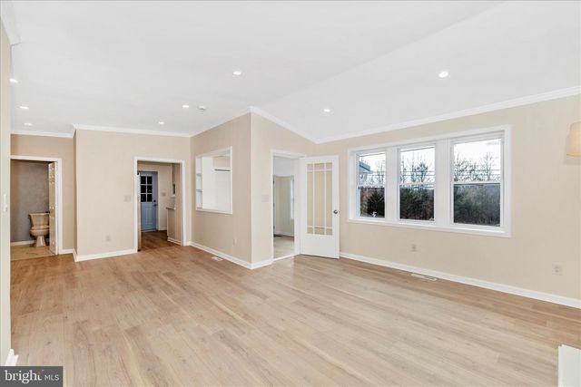 8128 APPLES CHURCH RD, Thurmont, MD 21788