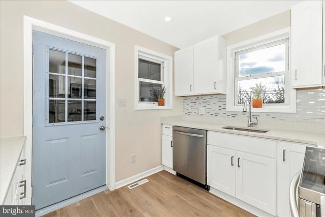 8128 APPLES CHURCH RD, Thurmont, MD 21788