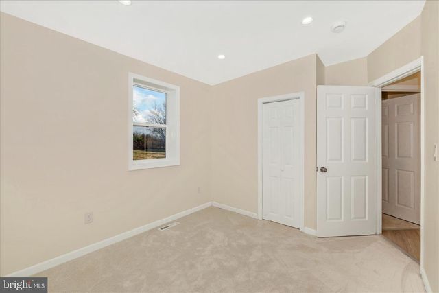 8128 APPLES CHURCH RD, Thurmont, MD 21788