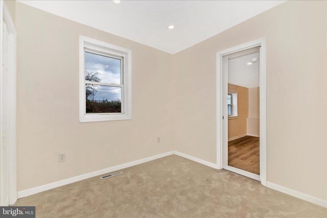 8128 APPLES CHURCH RD, Thurmont, MD 21788