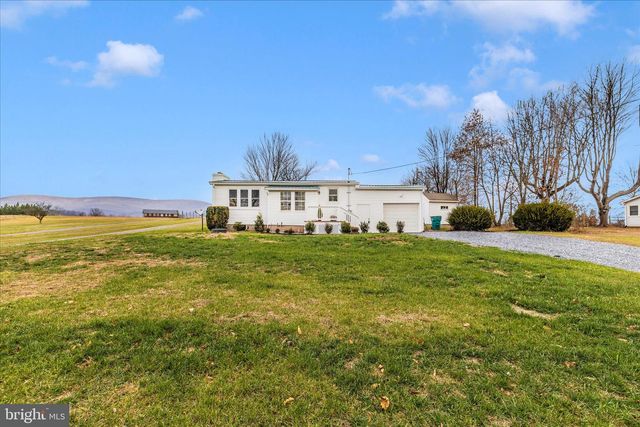 8128 APPLES CHURCH RD, Thurmont, MD 21788