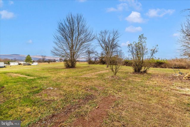 8128 APPLES CHURCH RD, Thurmont, MD 21788