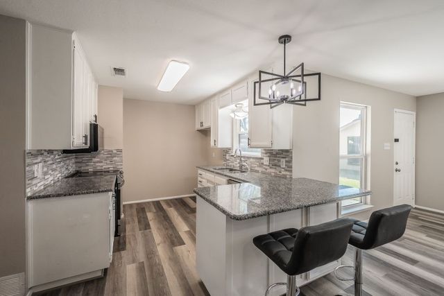 4102 Lorraine Drive, Arlington, TX 76017