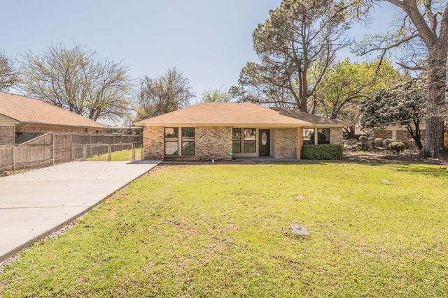 4102 Lorraine Drive, Arlington, TX 76017