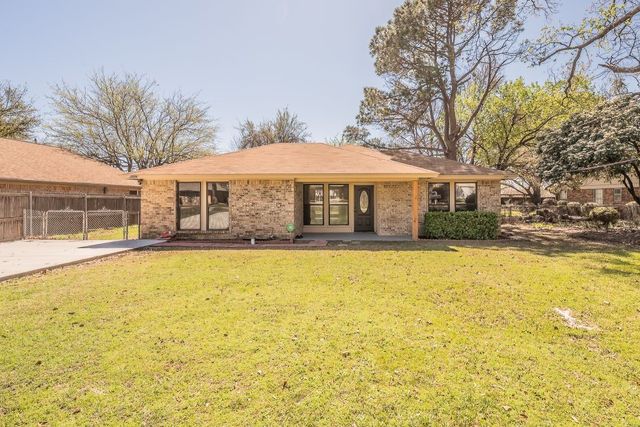 4102 Lorraine Drive, Arlington, TX 76017