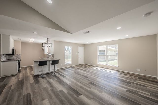 4102 Lorraine Drive, Arlington, TX 76017