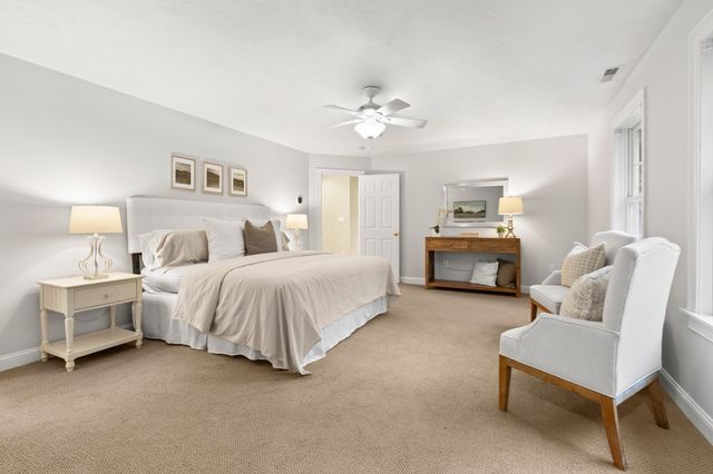 22 R Sawyer Ln, Middleton, MA 01949