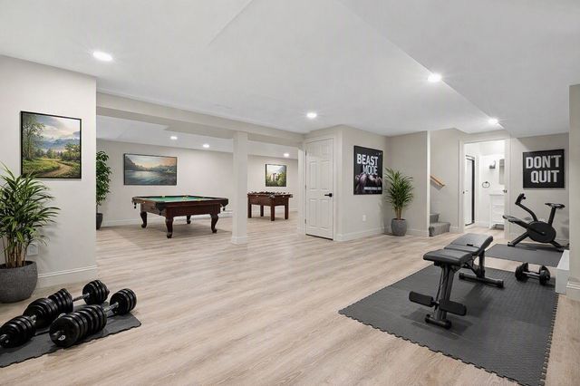 22 R Sawyer Ln, Middleton, MA 01949