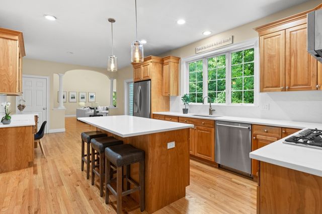 22 R Sawyer Ln, Middleton, MA 01949