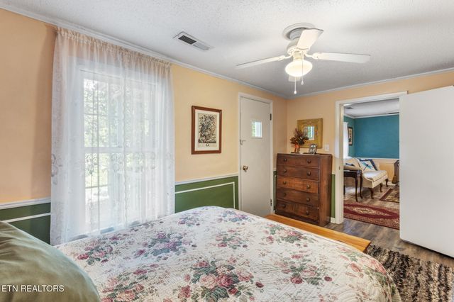 2546 Fairview Rd, Madisonville, TN 37354