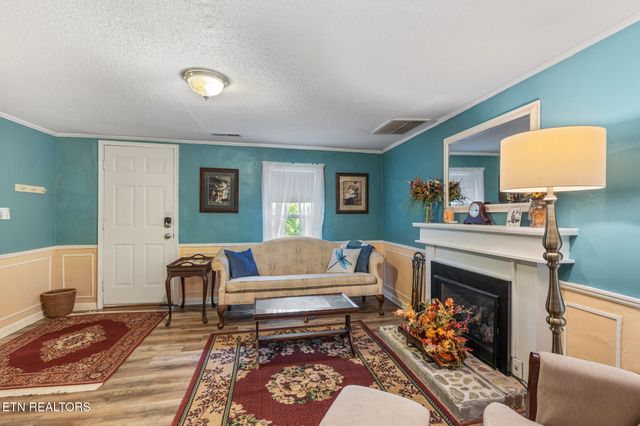 2546 Fairview Rd, Madisonville, TN 37354