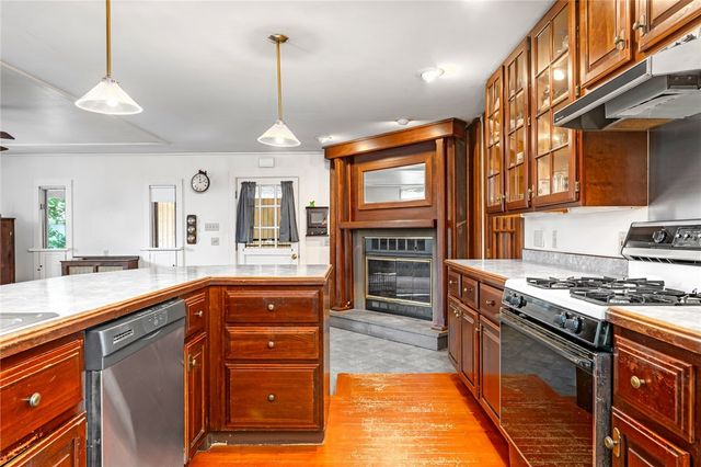 40 South Lane, Barrington, RI 02806
