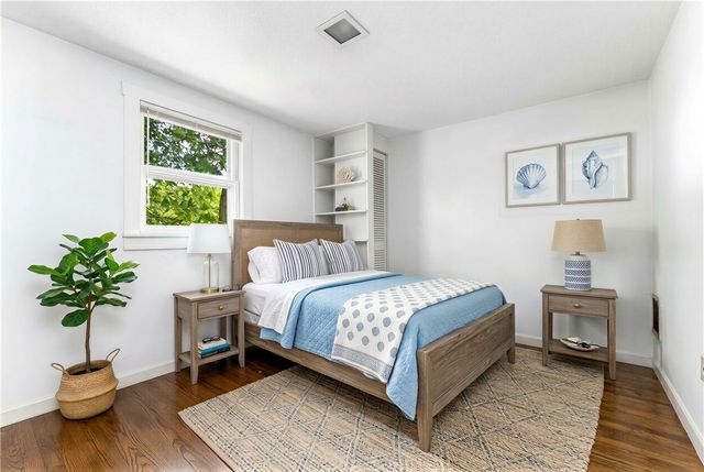 40 South Lane, Barrington, RI 02806